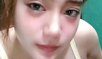 BELLE AKhirnya Buka Memek.jpg