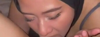 Dipuasin Tante Hijab Sampe Crot.jpg