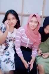 3 Cewek hijab Kena Gilirs 1.bmp