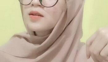 AICHAN Hijab Show Bar Bar.jpg