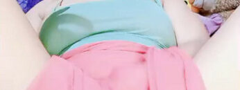 BABY JENNIENA Hijab Ngocok Dildo