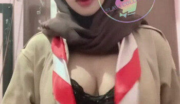 Hijab LAURA Pramesti Pramuka.jpg