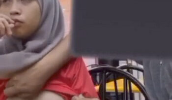 Di Grepe Di Tempat Umum