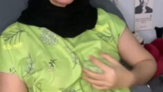 HIJAB Daster Hijau Horny Ngocok.jpg