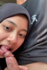 HIJAB Kulum Sotong Di Mobil.jpg