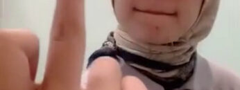 CEWE HIJAB Tantangan Omek Di Toilet Mall.jpg