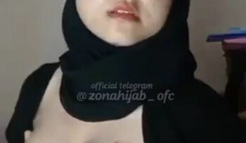 Kakak hijab Kebelet Sange.jpg