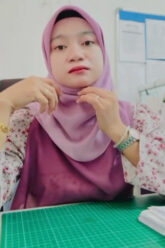 MUNI Hijab Guru Paud Pamer Tetek.jpg