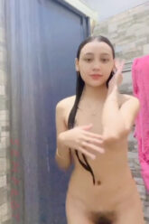 MERCY Rekaman Bogel Mandi.jpg