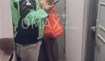 NGAJAKIN Driver Food 3Some.jpg