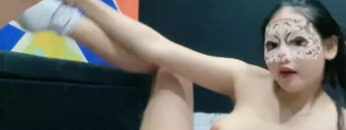 VEVE Ngangkang Lebar Siap Di Sodok.jpg