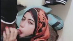 YANTI Hijab Nyedot Sotong.jpg