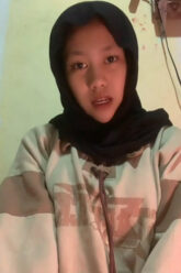 ELIN Hijab Pelajar Omek.jpg