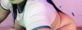 IKKE MURJAMAH Menggoyang Diatas.jpg